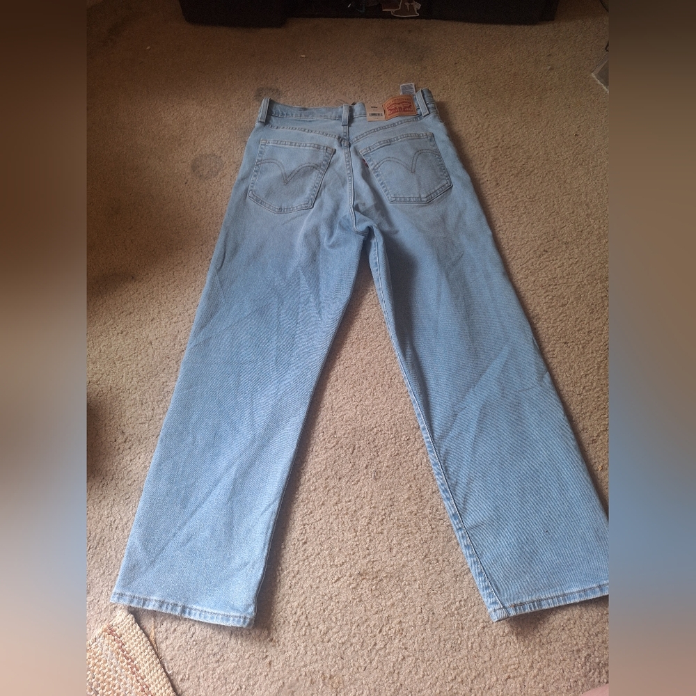 Levi's Women's Ribcage Straight Ankle Jeans - Picture 5 of 6